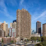 Rent 1 bedroom apartment of 48 m² in New York City