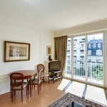 Appartement de 861 m² avec 1 chambre(s) en location à Paris