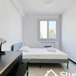 Rent 4 bedroom apartment of 70 m² in Marseille