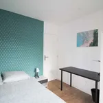 Rent a room of 90 m² in Clichy