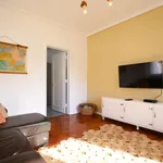 Rent a room of 250 m² in lisbon