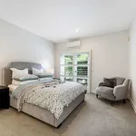 Rent 5 bedroom house in Melbourne