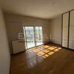 Rent 3 bedroom house of 200 m² in Καλύβια Θορικού