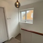 Rent 3 bedroom flat in Yorkshire And The Humber