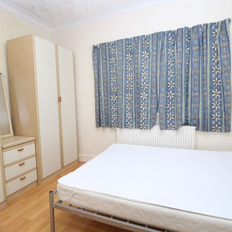 Flat to rent in Mayfair Avenue, Ilford, Essex IG1 Farmbridge End