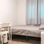 Rent a room of 75 m² in madrid