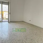 Affitto 4 camera appartamento di 130 m² in Giugliano in Campania