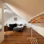 Rent 2 bedroom apartment of 200 m² in Lisbon