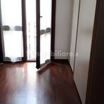 Affitto 5 camera appartamento di 130 m² in Vicenza