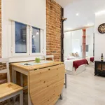 Alquilo 4 dormitorio apartamento de 55 m² en Madrid