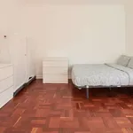 Rent a room in lisbon