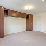 Rent 6 bedroom house in East Of England