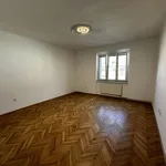 Pronajměte si 3 ložnic/e byt o rozloze 60 m² v Capital City of Prague