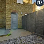 Rent 2 bedroom flat in Chiswick