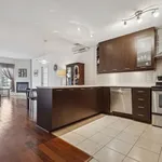 Appartement de 1011 m² avec 4 chambre(s) en location à Longueuil