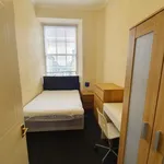 Rent 5 bedroom apartment in Scotland