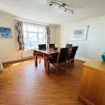 Rent 2 bedroom flat in Pwllheli