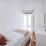 Rent a room in lisbon