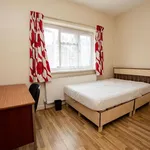 Rent 4 bedroom flat in West Midlands