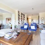 Rent 7 bedroom house of 300 m² in Madrid