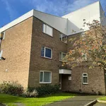 Rent 2 bedroom flat of 74 m² in Leicester