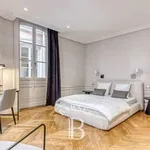 Appartement de 214 m² avec 5 chambre(s) en location à Lyon