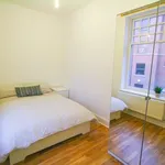 Rent 3 bedroom apartment in Leeds