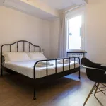 Rent 2 bedroom apartment of 84 m² in bologna