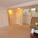 Rent 5 bedroom flat in South East England