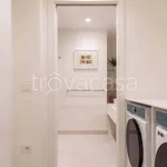 Rent 4 bedroom apartment of 50 m² in Milano