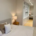 Rent 1 bedroom apartment of 82 m² in Düsseldorf