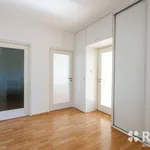 Rent 4 bedroom apartment of 89 m² in Brno