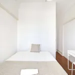 Rent a room in lisbon