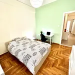 Rent 3 bedroom apartment in Athens