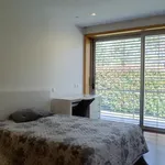 Rent 4 bedroom house of 600 m² in Braga