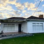 Rent 3 bedroom house in altona