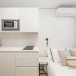 Rent 1 bedroom apartment of 30 m² in Málaga