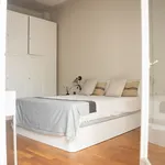 Rent 4 bedroom apartment of 14 m² in Barcelona