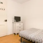 Rent a room in lisbon