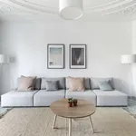 Rent 2 bedroom apartment of 13 m² in Barcelona