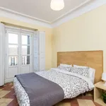 Rent a room of 140 m² in madrid