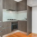 Rent 1 bedroom apartment in North Melbourne