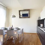 Rent 1 bedroom apartment of 60 m² in Florence