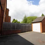 Rent 4 bedroom flat in West Midlands