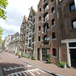 Huur 1 slaapkamer appartement van 110 m² in Amsterdam