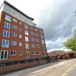 Rent 3 bedroom flat in East Midlands