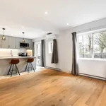 Appartement de 893 m² avec 4 chambre(s) en location à Montreal