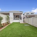 Rent 4 bedroom house in Wollongong