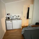 Rent 1 bedroom apartment in Dandenong