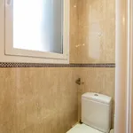 Rent 3 bedroom apartment of 35 m² in Barcelona